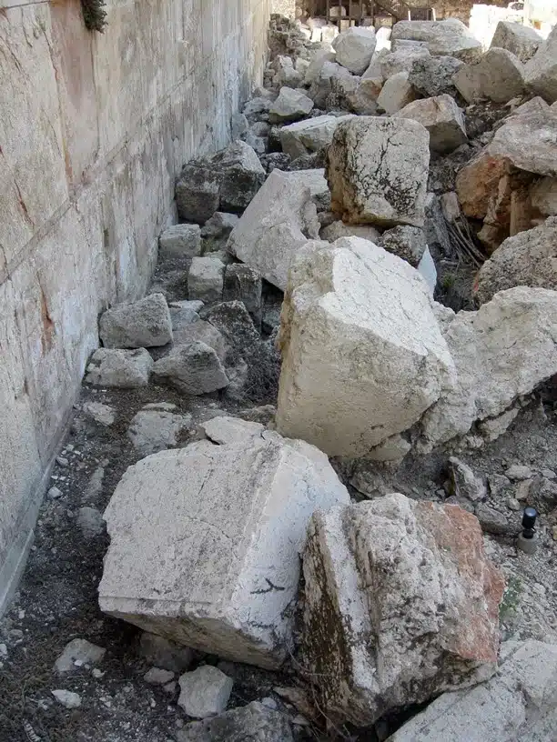 Temple stones used in the study to illustrate the image of a spiritual house